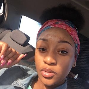 Meet your Posher, Camryn